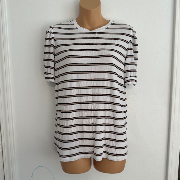 Time and Tru Tops - Time and Tru White‎ and Black Striped Short Sleeve Shirt in M